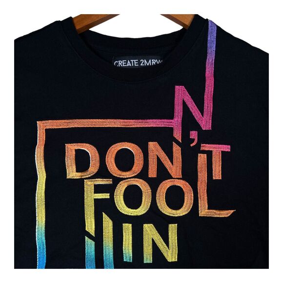 Men's Create 2MRW Don't Fool In Love T-Shirt Embroidery Rainbow Street Wear sz L - Picture 4 of 6